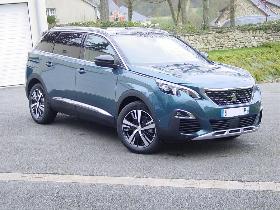 Peugeot 5008 GT-line 2.0 BlueHdi 150cv photo Peugeot 5008 GT-line 2.0 BlueHdi 150cv