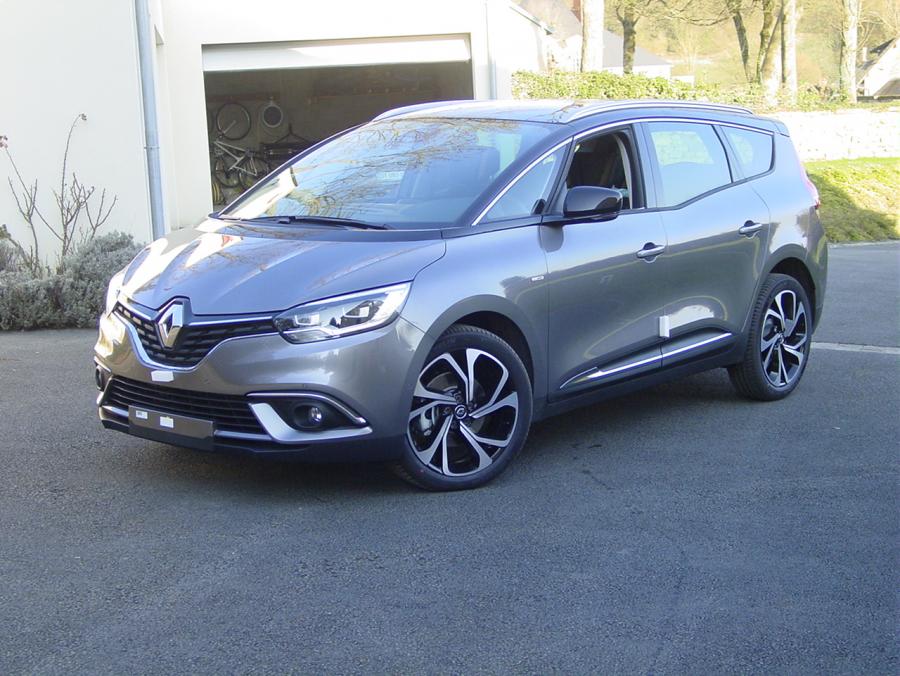 Renault Grand Scenic 7 places Bose 1.3 Tce 140cv EDC photo Renault Grand Scenic 7 places Bose 1.3 Tce 140cv EDC