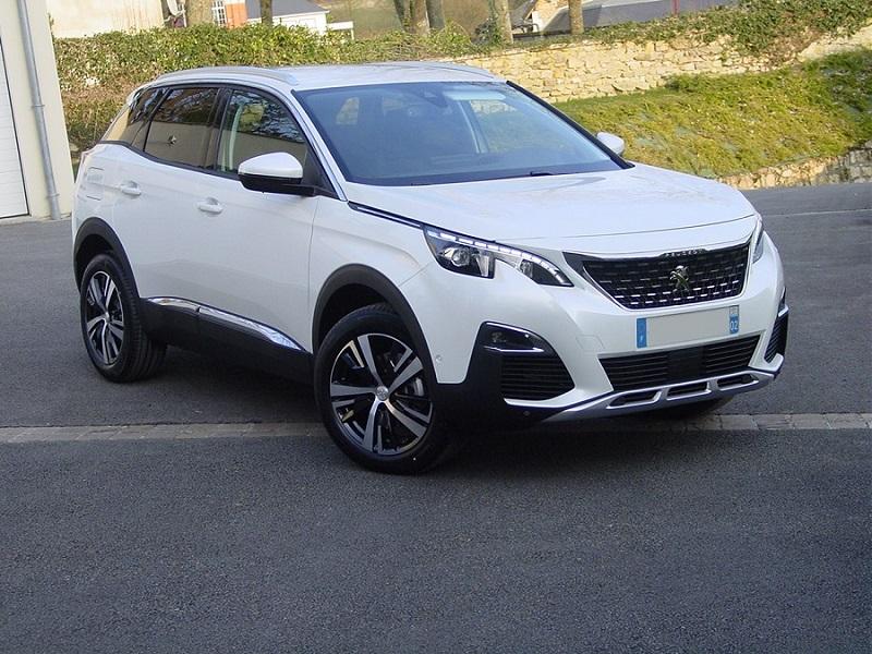 Peugeot 3008 Allure 1.2 Puretech 130cv photo Peugeot 3008 Allure 1.2 Puretech 130cv