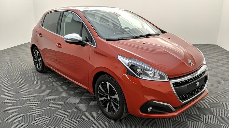 Peugeot 208 Allure 1.2 Puretech 110cv photo Peugeot 208 Allure 1.2 Puretech 110cv