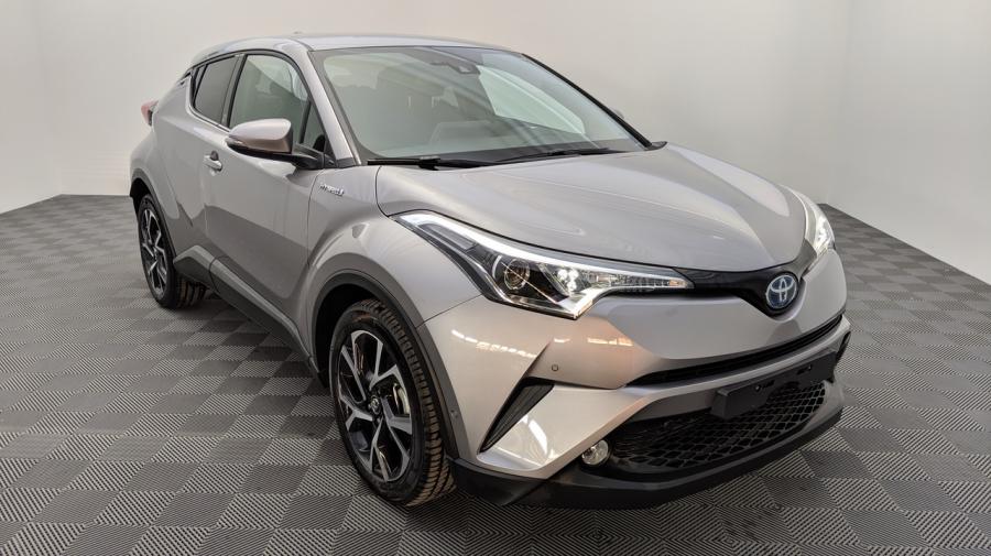 Toyota C-HR Graphic 1.8 Hybride 122cv E-cvt photo Toyota C-HR Graphic 1.8 Hybride 122cv E-cvt