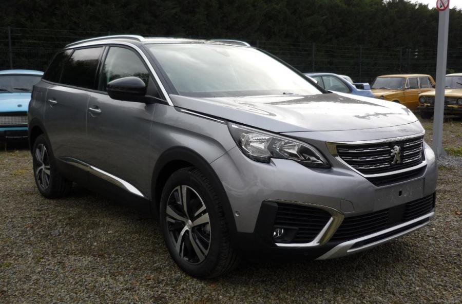 Peugeot 5008 Allure 1.2 Puretech 130cv photo Peugeot 5008 Allure 1.2 Puretech 130cv