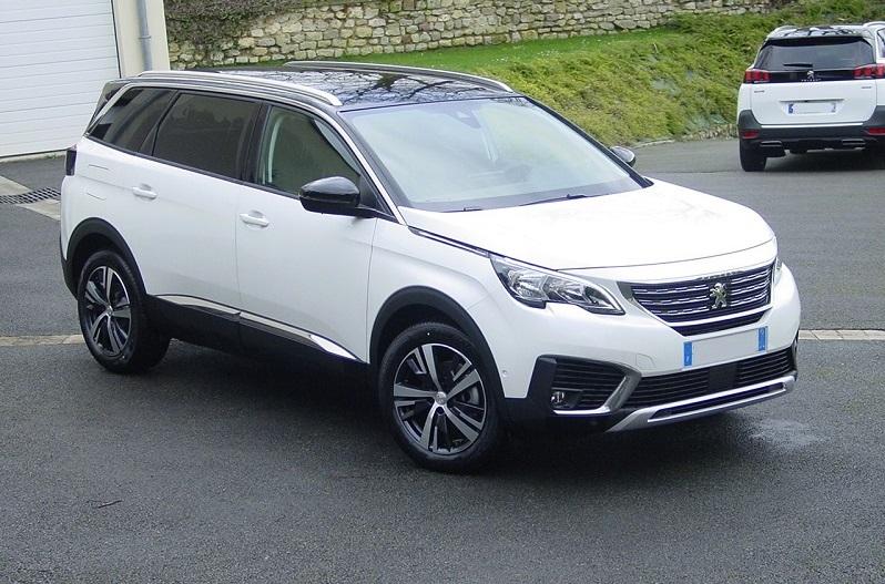 Peugeot 5008 Allure 1.2 Puretech 130cv EAT8 photo Peugeot 5008 Allure 1.2 Puretech 130cv EAT8