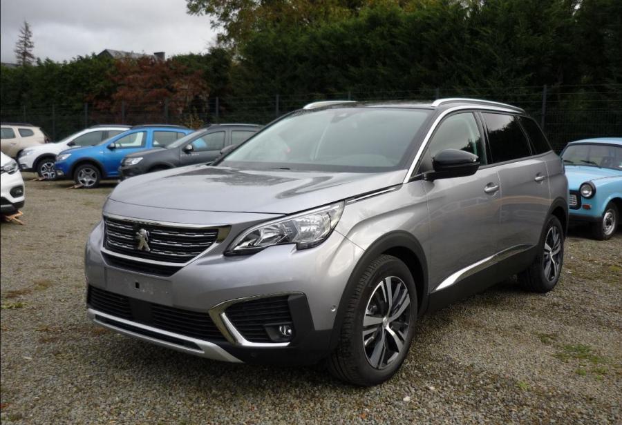 Peugeot 5008 Allure 1.5 Blue Hdi 130cv EAT8 photo Peugeot 5008 Allure 1.5 Blue Hdi 130cv EAT8