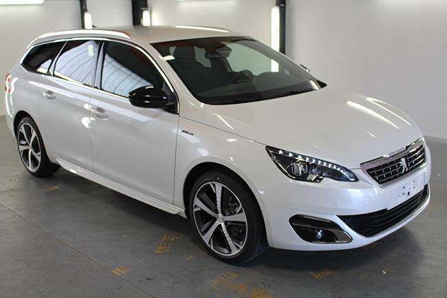 Peugeot 308 SW GT-Line 1.6 BlueHdi 120cv photo Peugeot 308 SW GT-Line 1.6 BlueHdi 120cv