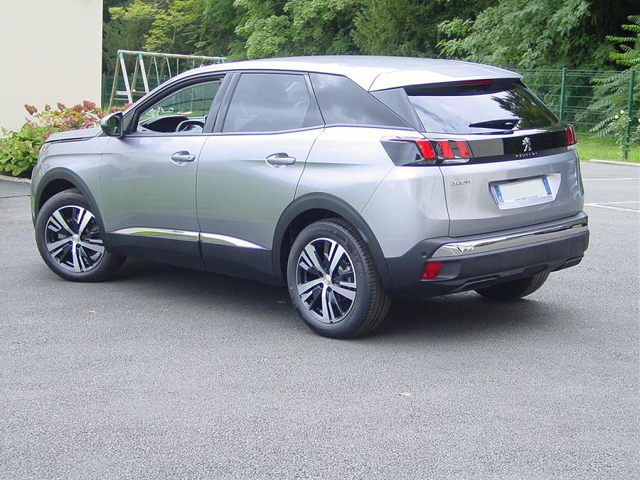 Peugeot 3008 Allure 1.5 BlueHdi 130cv photo Peugeot 3008 Allure 1.5 BlueHdi 130cv