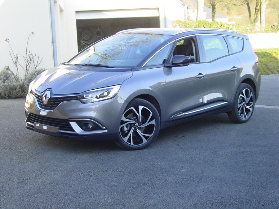 Renault Grand Scenic 7 places Bose 1.3 Tce 140cv EDC photo Renault Grand Scenic 7 places Bose 1.3 Tce 140cv EDC