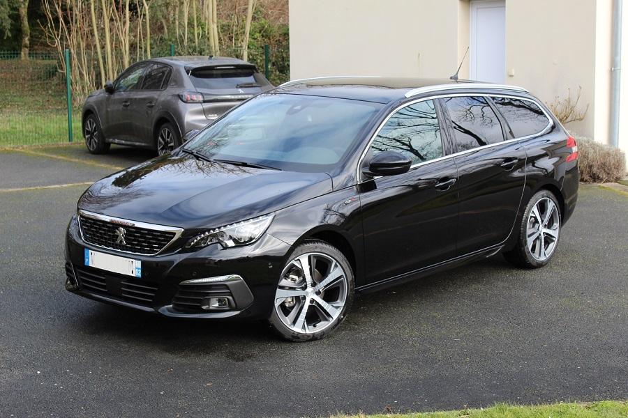 Peugeot 308 SW restylée GT pack 1.5 Blue Hdi 130cv EAT8 photo Peugeot 308 SW restylée GT pack 1.5 Blue Hdi 130cv EAT8