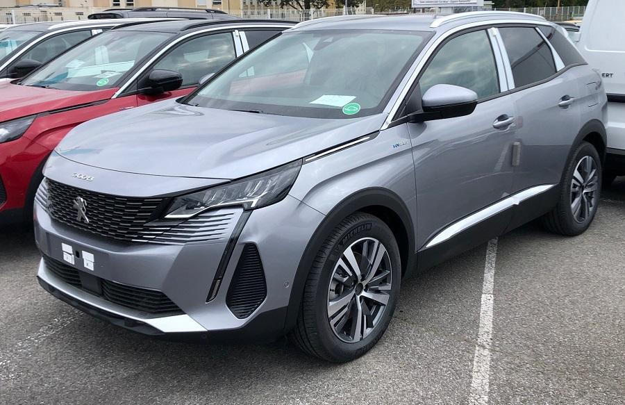 Peugeot 3008 Allure pack Hybrid 225cv e-EAT8 photo Peugeot 3008 Allure pack Hybrid 225cv e-EAT8