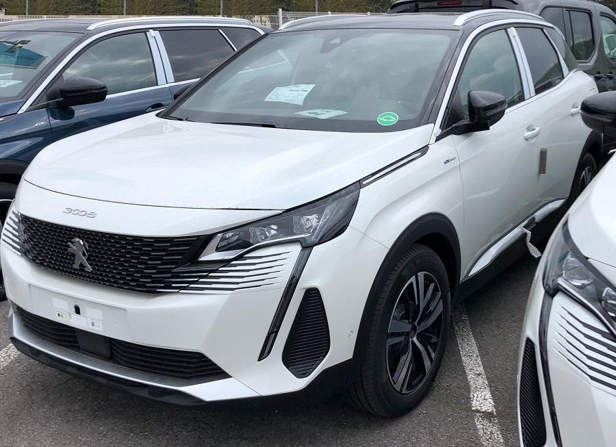 Peugeot 3008 GT Hybrid 225cv e-EAT8 photo Peugeot 3008 GT Hybrid 225cv e-EAT8