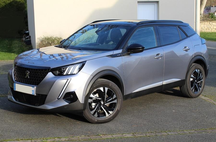 Peugeot 2008 GT Puretech 130cv EAT8 photo Peugeot 2008 GT Puretech 130cv EAT8