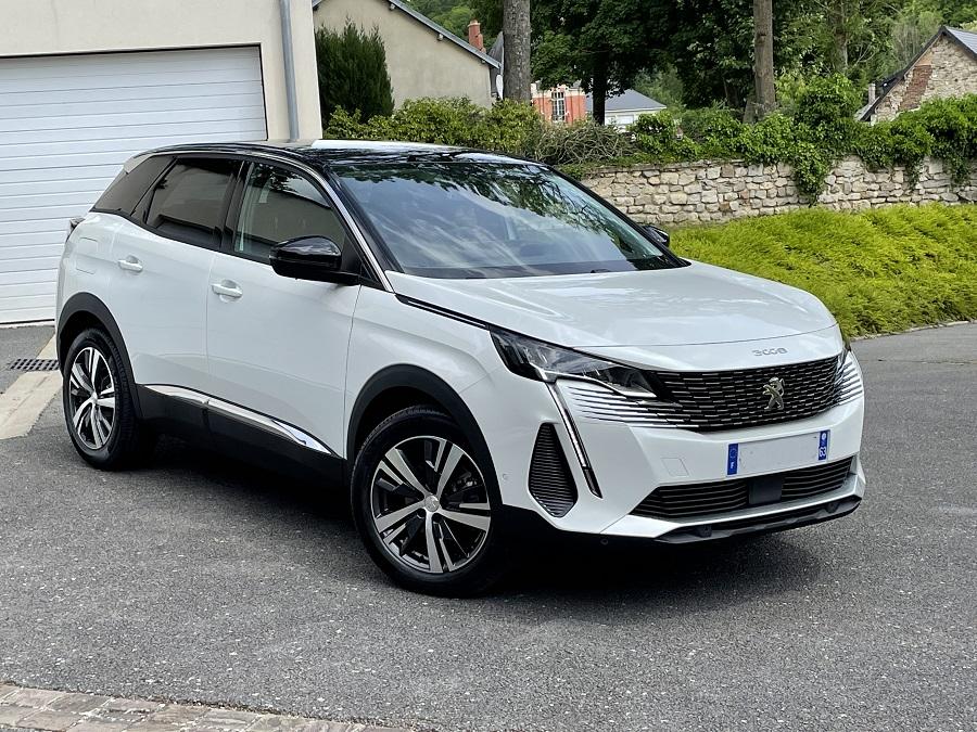 Peugeot 3008 Allure pack 1.5 Blue Hdi 130cv EAT8 photo Peugeot 3008 Allure pack 1.5 Blue Hdi 130cv EAT8