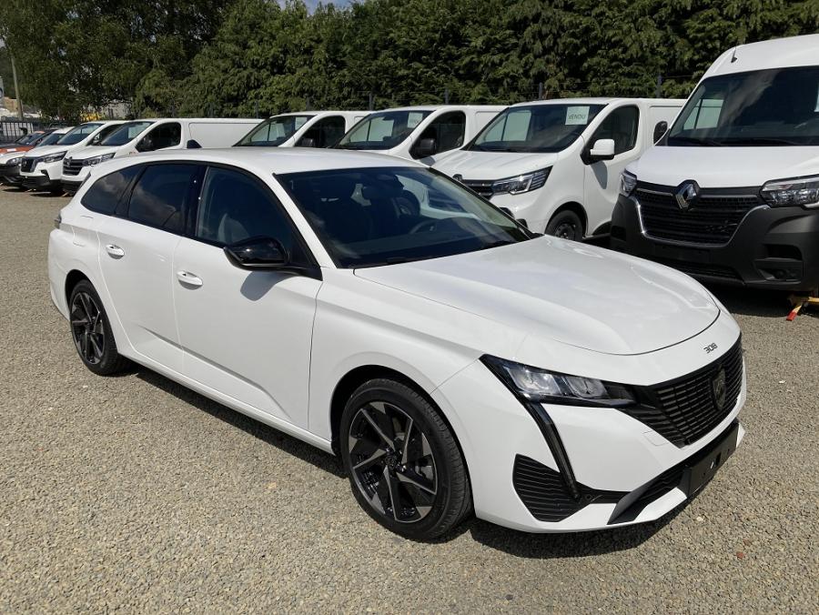 Peugeot 308 SW Allure pack 1.2 Puretech 130cv EAT8 photo Peugeot 308 SW Allure pack 1.2 Puretech 130cv EAT8