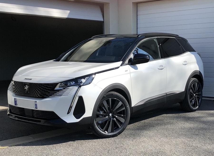 Peugeot 3008 GT 1.5 Blue Hdi 130cv EAT8 photo Peugeot 3008 GT 1.5 Blue Hdi 130cv EAT8