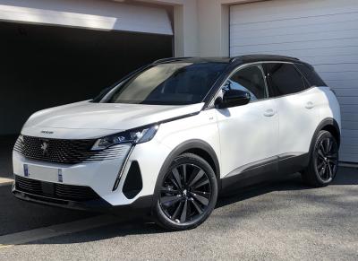 Photo Peugeot 3008 GT 1.5 Blue Hdi 130cv EAT8
