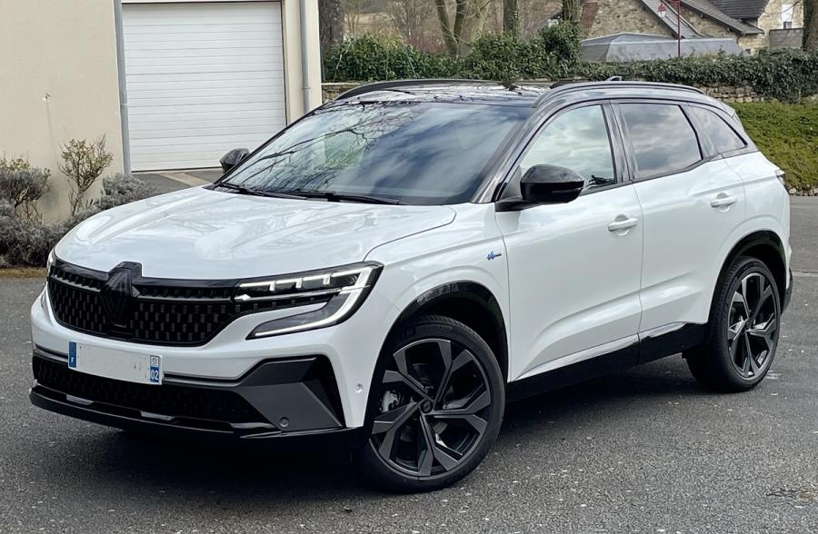Austral 200 cv full hybrid auto Techno esprit Alpine photo Austral 200 cv full hybrid auto Techno esprit Alpine
