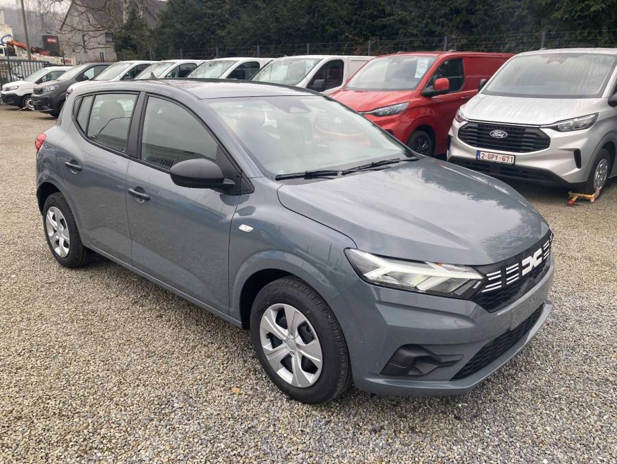 Dacia Sandero Essentiel Tce 90 photo Dacia Sandero Essentiel Tce 90